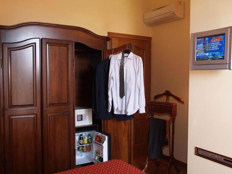 Petit Chateau Montecatini-Terme Esterno foto