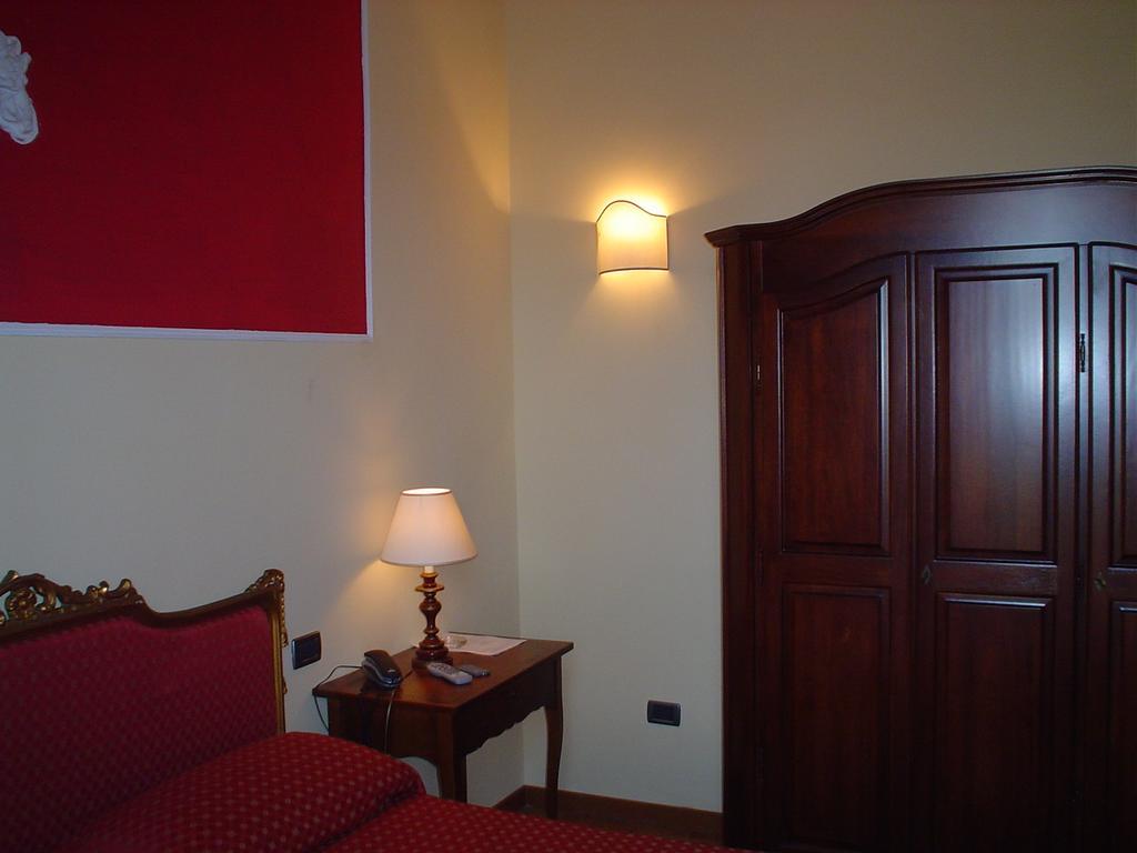 Petit Chateau Montecatini-Terme Esterno foto
