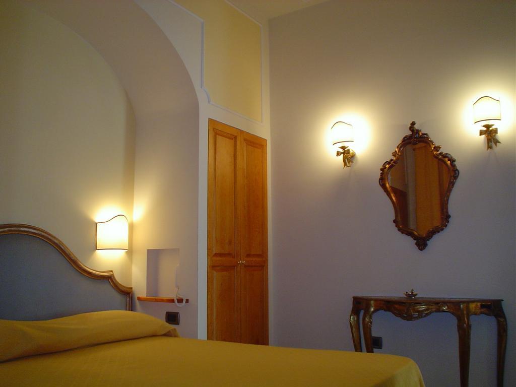 Petit Chateau Montecatini-Terme Esterno foto