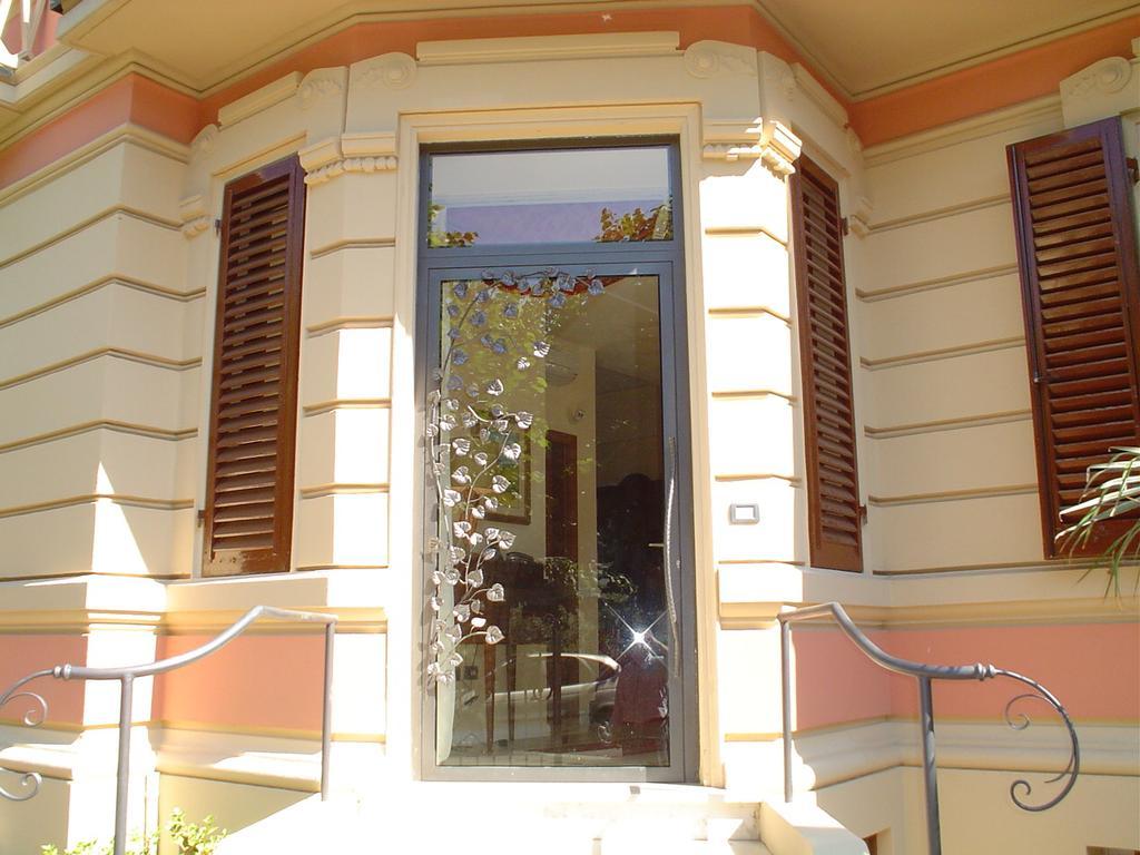 Petit Chateau Montecatini-Terme Esterno foto